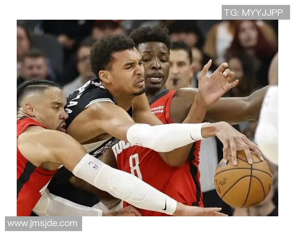 火箭与马刺季后赛经典对决回顾分析与精彩瞬间重温